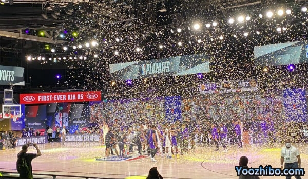 <a href=/lanqiu_zbo/lakers/ target=_blank class=infotextkey>湖人</a>力克<a href=/lanqiu_zbo/nuggets/ target=_blank class=infotextkey>掘金</a>4-1晋级总决赛