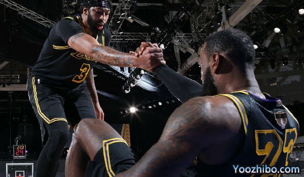 <a href=/lanqiu_zbo/lakers/ target=_blank class=infotextkey>湖人</a>再胜<a href=/lanqiu_zbo/heat/ target=_blank class=infotextkey>热火</a>大比分2-0领先